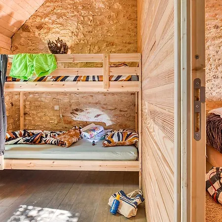 Сasa de vacaciones De Ponsillou Lavercantière