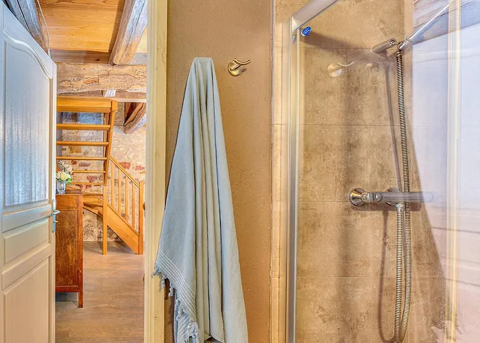 De Ponsillou Hébergement de vacances *