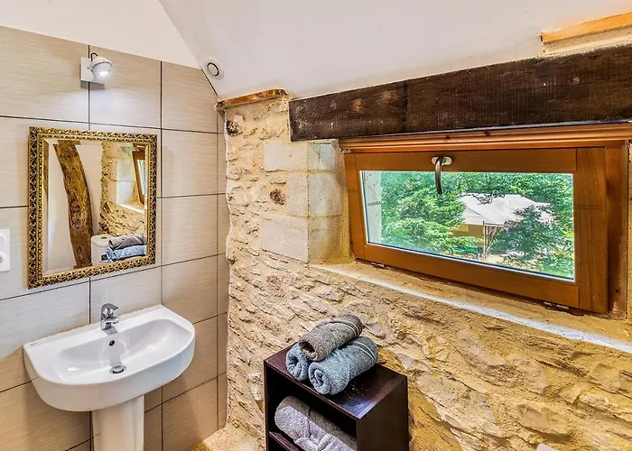 De Ponsillou Hébergement de vacances Lavercantière